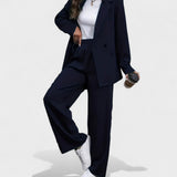 Micaela - Elegantes Outfit