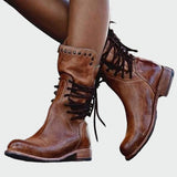 Stiefeletten aus Leder mit Schnürsenkeln