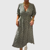 Christiane | Maxikleid mit Federmotiv-Print und V-Ausschnitt