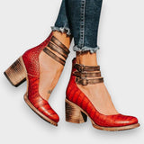 Ortrud | Vintage-Stiefeletten mit Riemen und Blockabsatz
