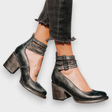 Ortrud | Vintage-Stiefeletten mit Riemen und Blockabsatz