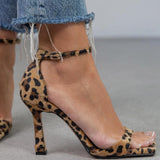 Júlia - Hochhackige Sandalen mit Leopardenmuster