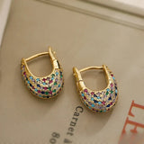 Boucles d'oreilles colorées au design en incrustation