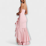 Zuri - Robe Maxi Slim Fit Off-Shoulder avec ourlet asymétrique