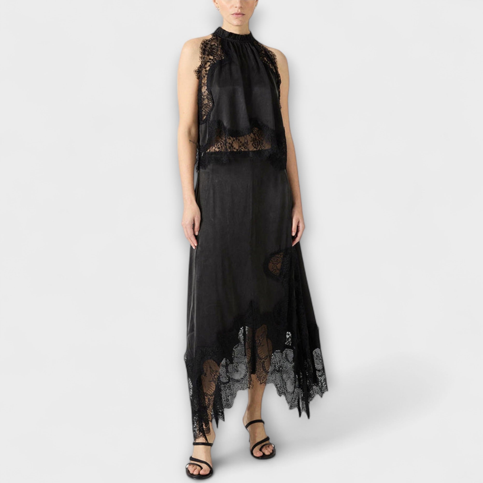 Kaia - Blouse avec dentelle et décolleté plissé en ensemble