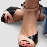 Noirella - Mittelhohe Schuhe mit Knöchelriemen