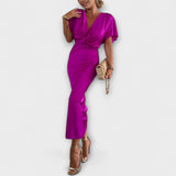Sable - Robe Maxi Slim Fit en Satin à Encolure en V et Nœud Croisé