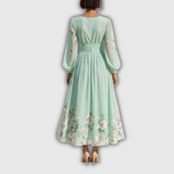 Odelia – Robe Midi Florale avec Silhouette Flottante