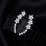 Boucles d'oreilles florales en strass luxueuses