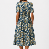 Emelie | Sommerkleid mit Wildblumen-Print und Frontfältelung