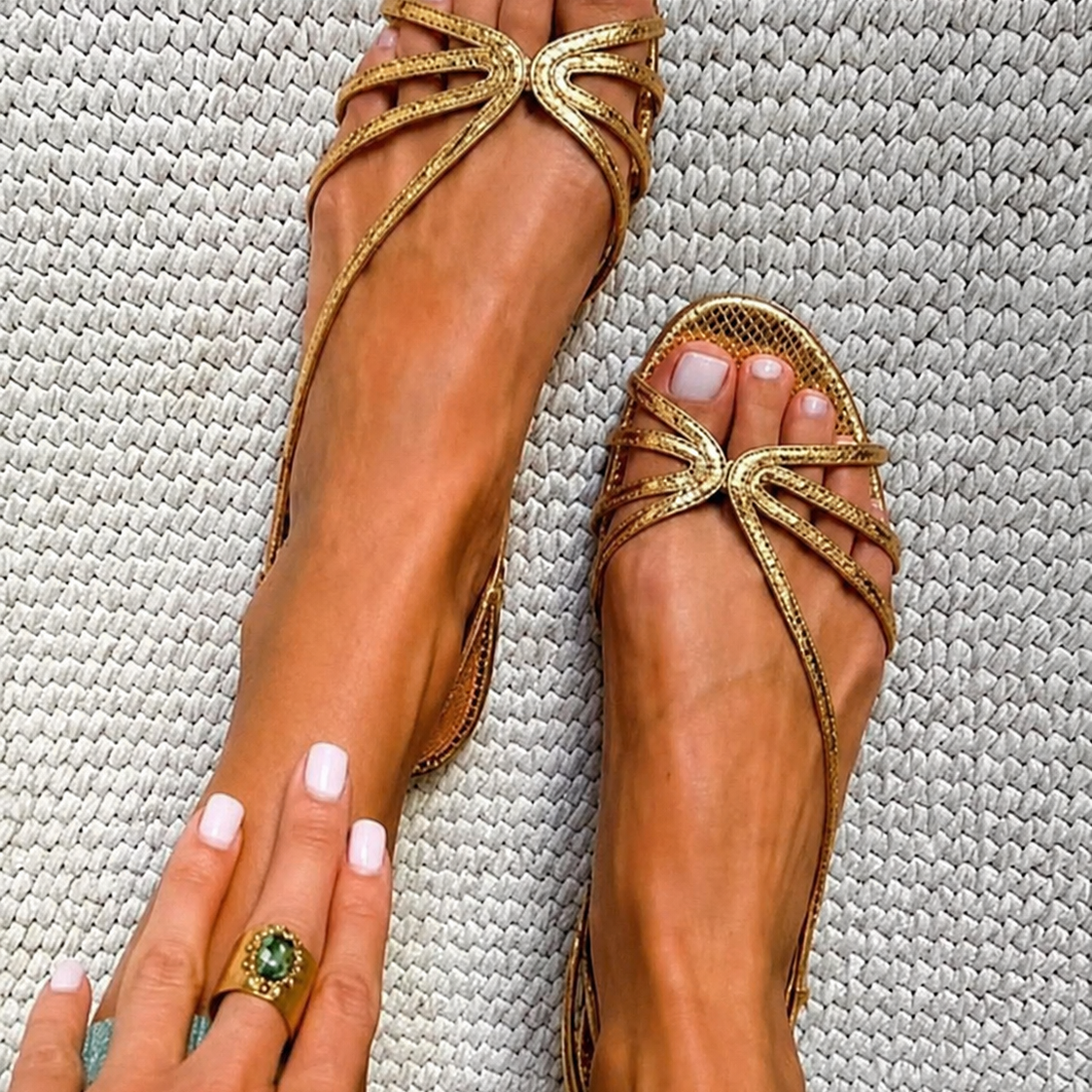 Ginevra | Goldene Sandalen Eleganz im Sommer
