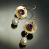 Boucles d'oreilles vintage avec accents violets et perles