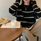 Gertrud | Klassischer Kabelstrickpullover