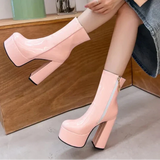Carina - Stiefel mit super hohem Plateau für Charme und Selbstvertrauen