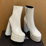 Carina - Stiefel mit super hohem Plateau für Charme und Selbstvertrauen