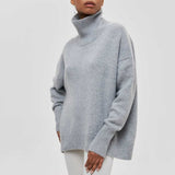 Gerda | Rollkragen-Kabelstrickpullover