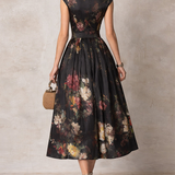 Schwarzes Schlüssellochkragen Blüten Falten Satin Midi Kleid