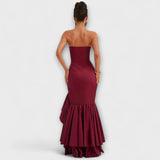 Zuri - Robe Maxi Slim Fit Off-Shoulder avec ourlet asymétrique