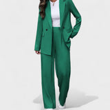 Micaela - Elegantes Outfit