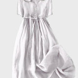 Robe classique avec des boutons