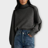 Emília - Eleganter Pullover mit hohem Kragen