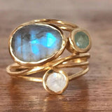 Bague Vintage en Pierre de Lune Bleue Encastrée
