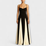Ember - Élégance Classique Robe Maxi A-Ligne avec Panneaux en Tulle