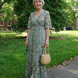 Melodi – Langes Blumenmaxikleid mit V-Ausschnitt