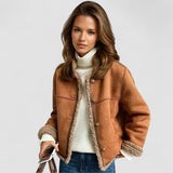 Rosália - Pelzjacke mit Knöpfen