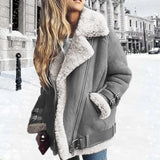 Ortrud | Rostrote Fell-Jacke mit Schnallendetails