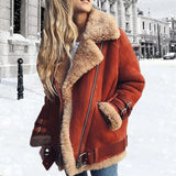 Ortrud | Rostrote Fell-Jacke mit Schnallendetails